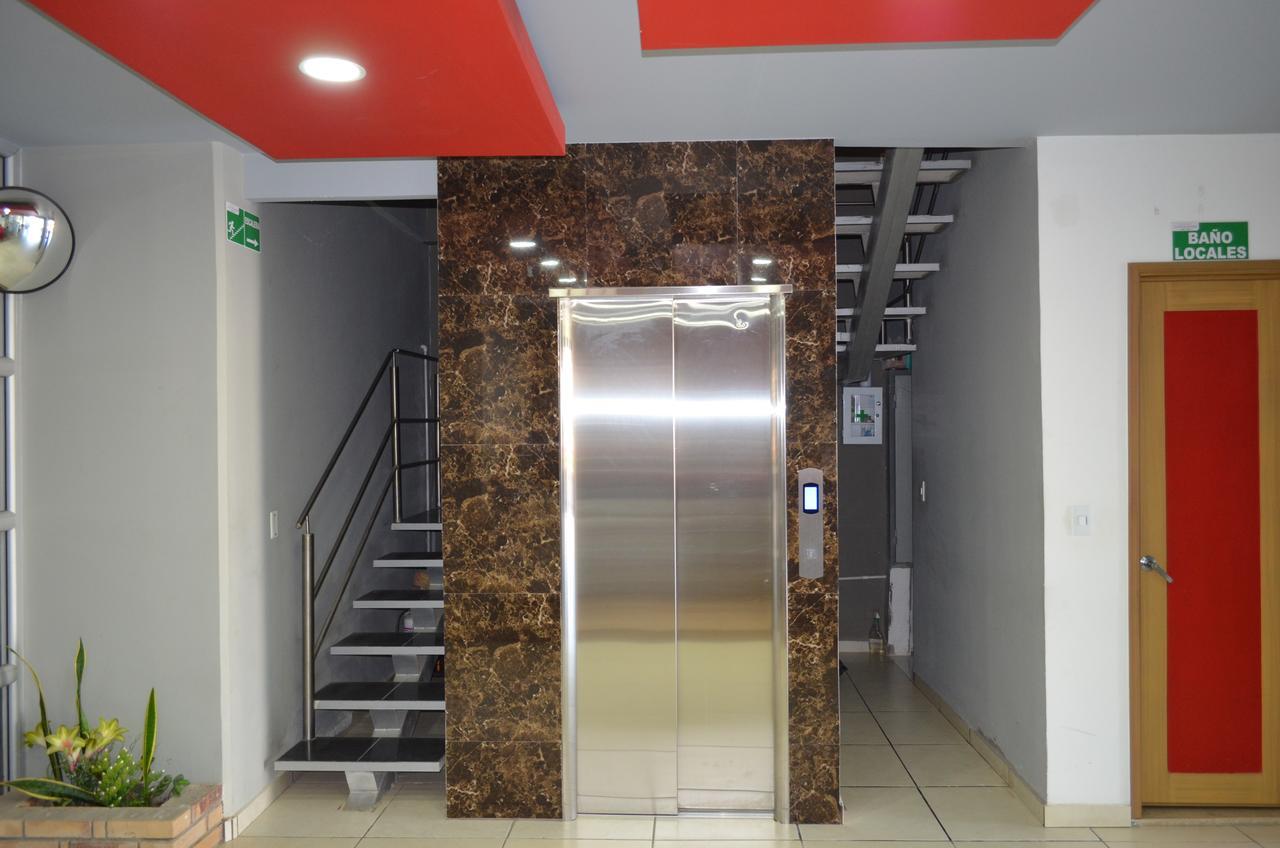 Hotel Confort Ariari Granada  Exteriér fotografie