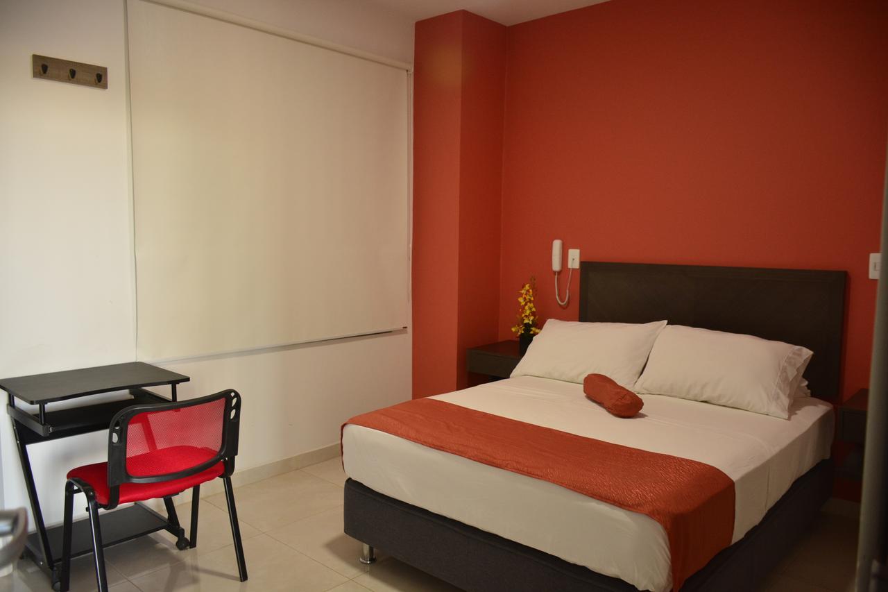Hotel Confort Ariari Granada  Exteriér fotografie