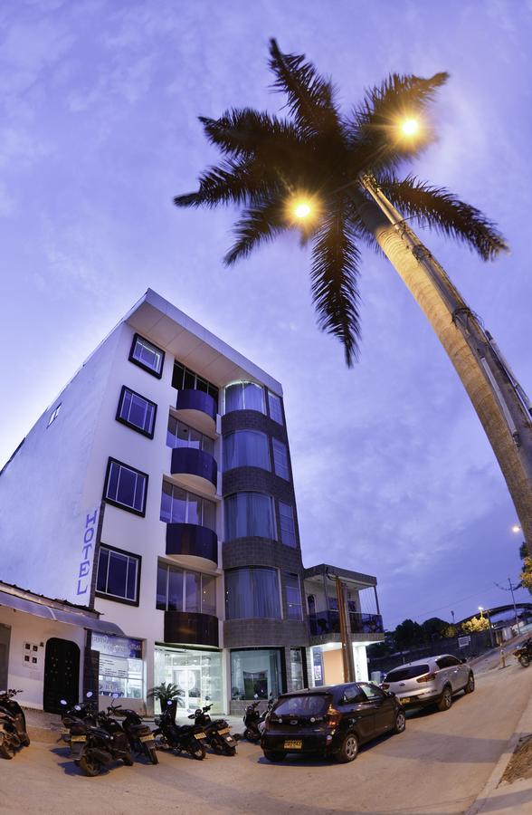 Hotel Confort Ariari Granada  Exteriér fotografie
